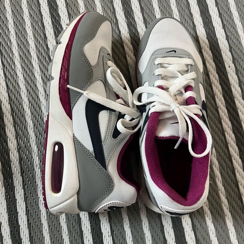 Nike Air Maxx, EUC, women’s 8.